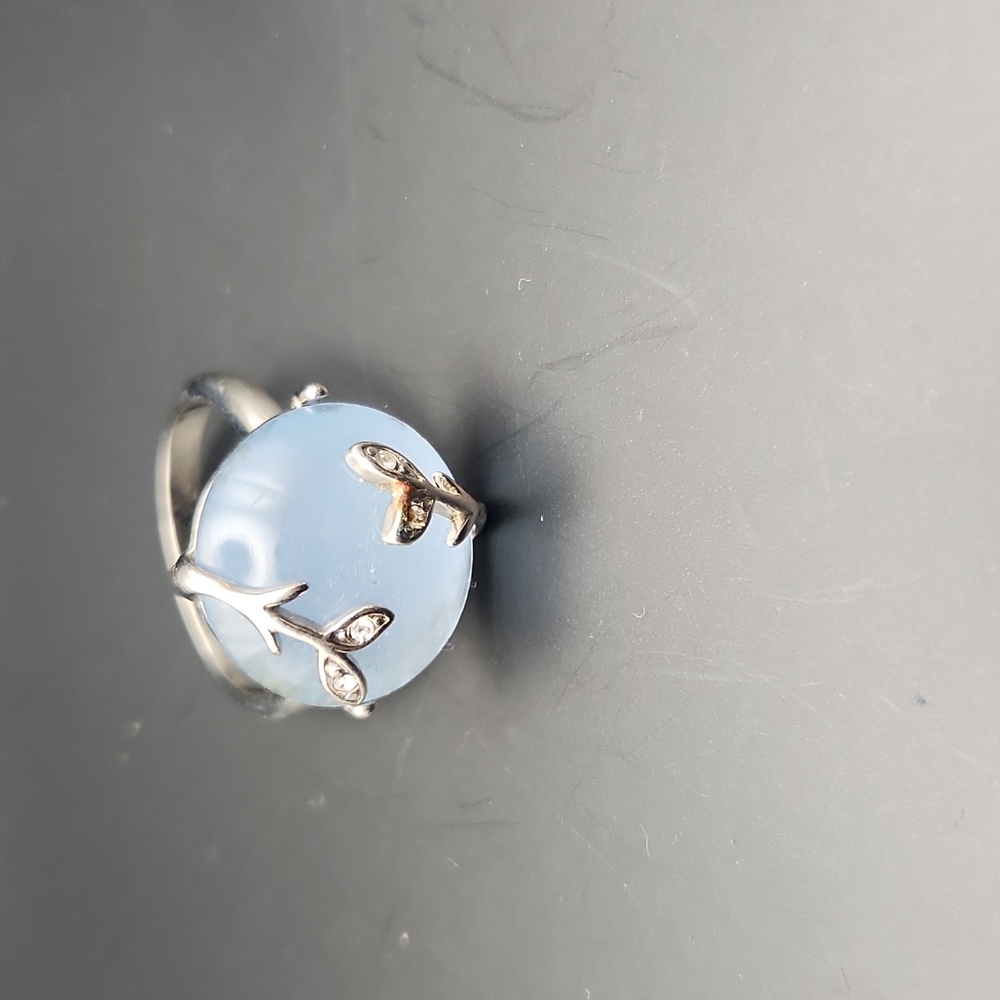 Ladies ring